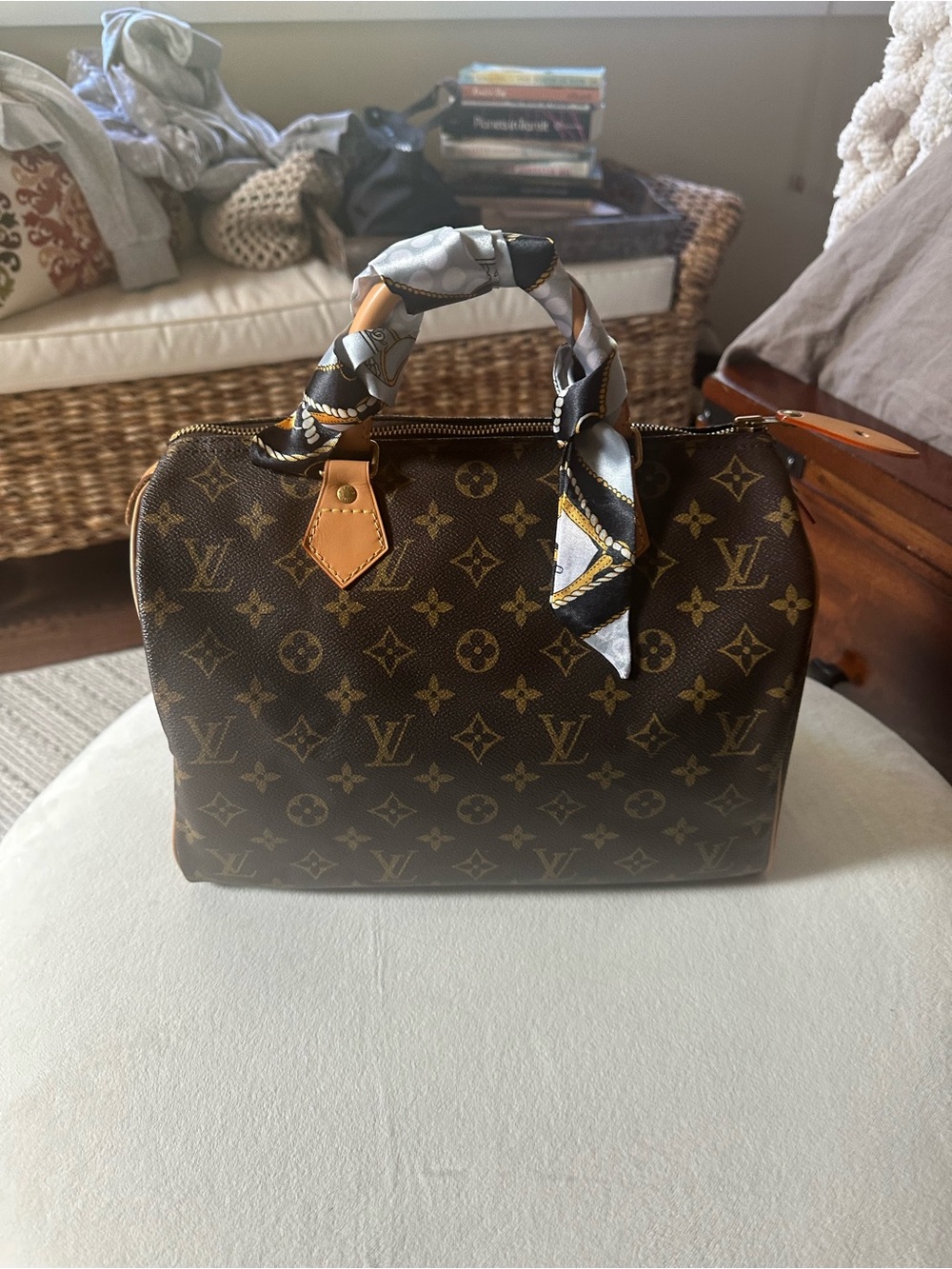 Louis Vuitton Monogram Speedy 30 Handbag - Brown- mint condition!